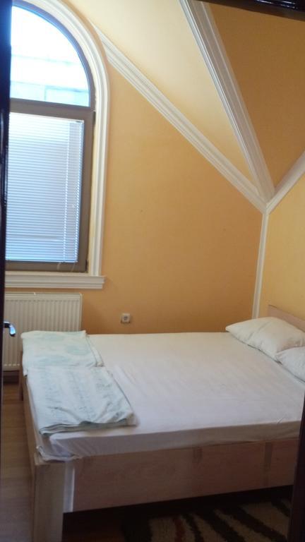Guest House Cane Smestaj 벨라 츠르크바 외부 사진